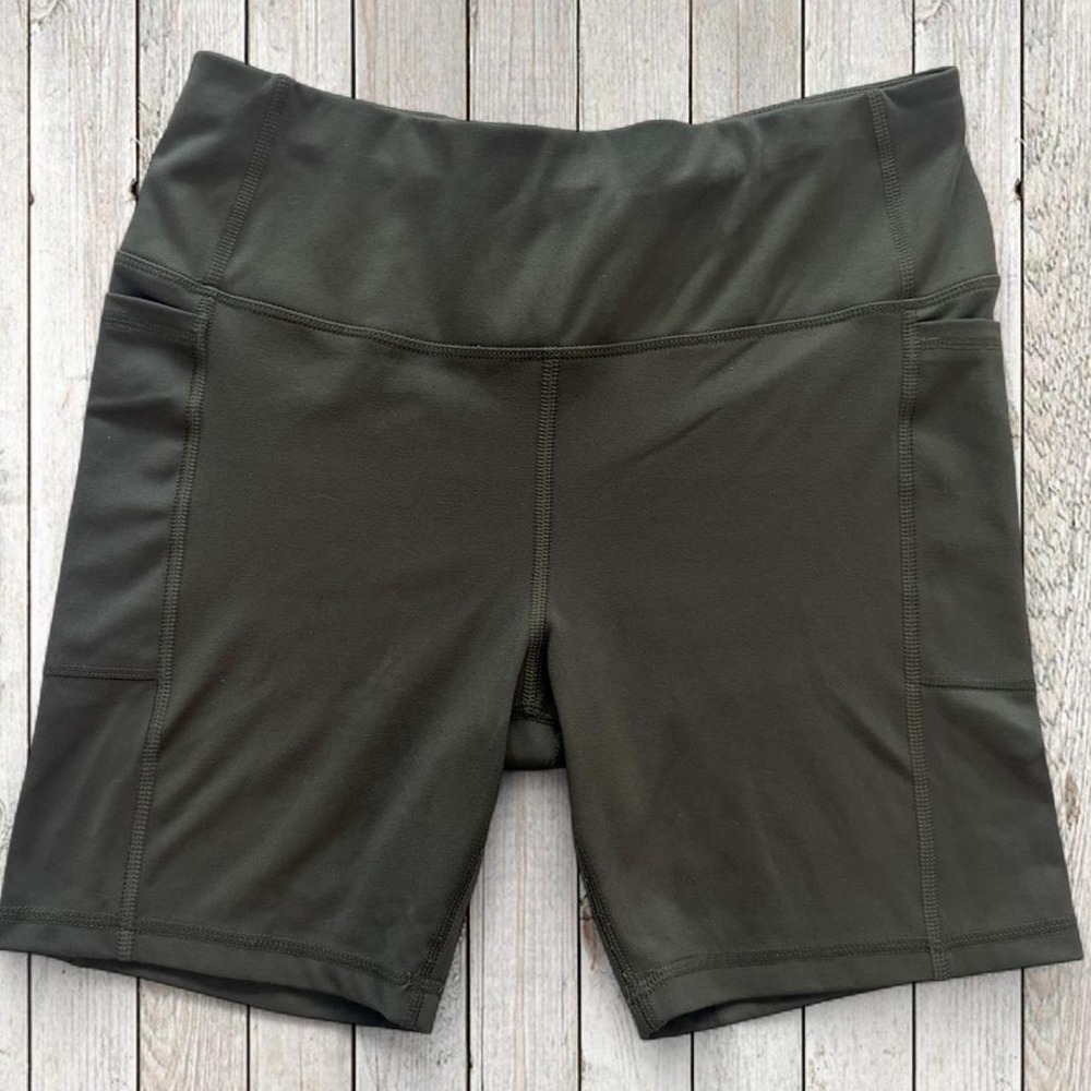 Athletic Works High Rise Biker Shorts Women's L 12-14 Black Side Pockets